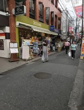 ピアザ近江屋ビルの外観