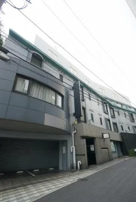 第8マツヤビルの外観