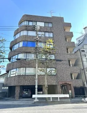 伊皿子二番館ビルの外観
