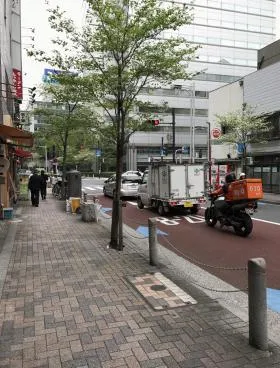 荒井ビルの外観
