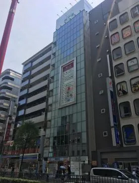 M9ビルの外観