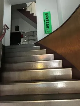 横川ビルの外観