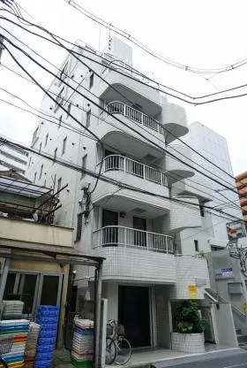 SYビルの外観