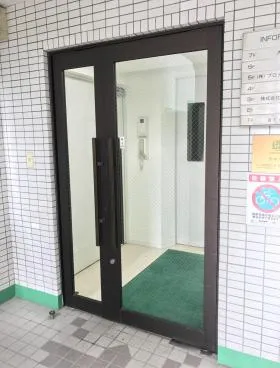 SYビルの外観