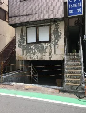 高田ビルの外観