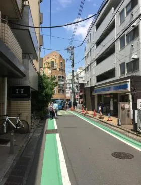 高田ビルの外観