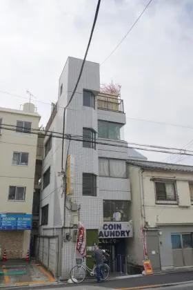 トリニティ江戸川橋ビルの外観