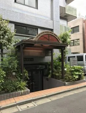 角田ビルの外観