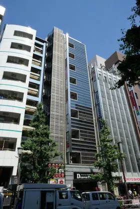 新宿ウエストスクエアビルの外観