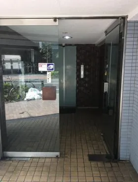 エフビルの外観