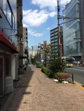 エフビルの外観