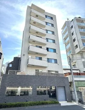 ダイユウビル西麻布の外観
