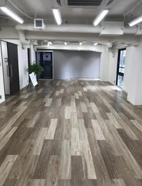 新富MSビルの外観