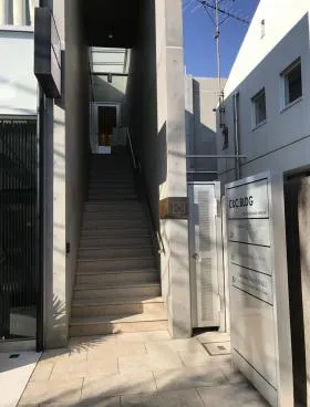 C&Cビルの外観