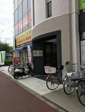 稲毛海岸ニイクラビル(旧:アーバン稲毛海岸)の外観
