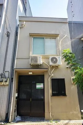 湊一丁目戸建ビルの外観