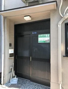 湊一丁目戸建ビルの外観