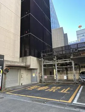 enSUITE御成門ビルの外観