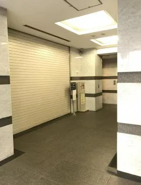 京王新宿321ビルの外観