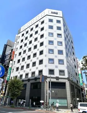 京王新宿321ビルの外観