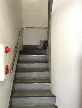 弘益社ビルの外観