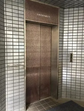 跳豊ビルの外観