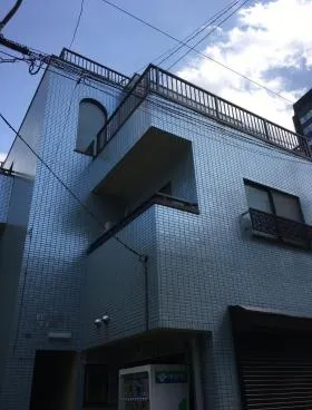 EDIFICE西新宿の外観