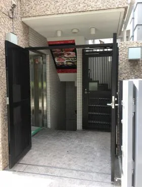 蜂章ビルの外観
