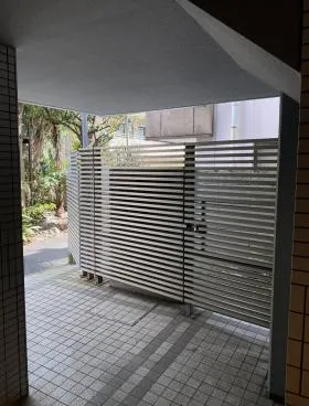 代々木T-FLATの外観