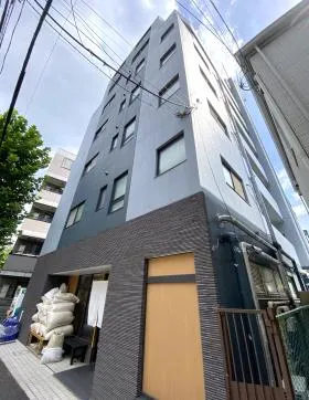 代々木T-FLATの外観