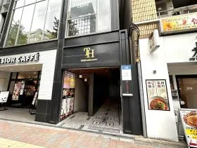 TH西新宿ビルの外観