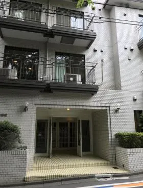 クレール東郷坂の外観