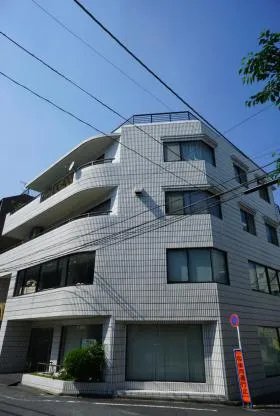 クロカワビルの外観