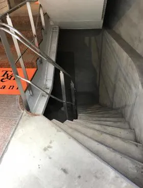 吉野ビルの外観