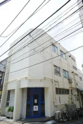 岡田ビルの外観