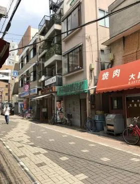 岡田ビルの外観