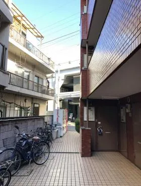 ユースフル学芸大学の外観