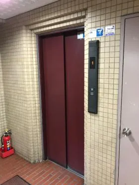 パークハイツ池袋ビルの外観