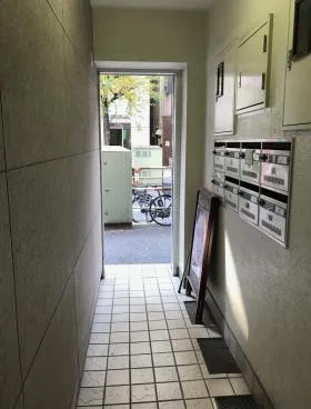 近見ビルの外観