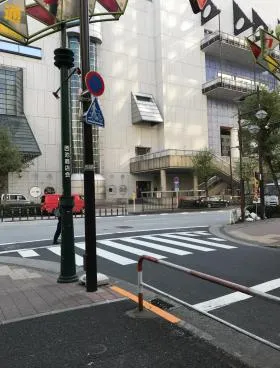 近見ビルの外観
