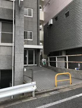 三恵大塚ビルの外観