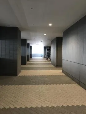DEUX TOURS CANAL&SPA EAST棟の外観