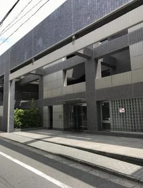 グランマルジュ市ヶ谷の外観