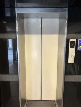 十番コアビルの外観