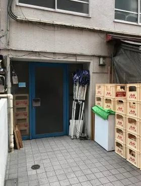 轟ビルの外観