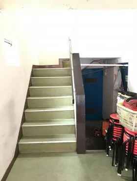 轟ビルの外観