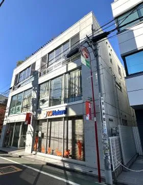 SUN表参道ビルの外観