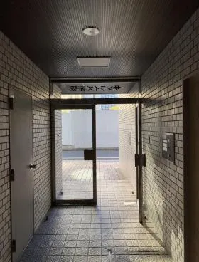 サンライズ赤坂ビルの外観