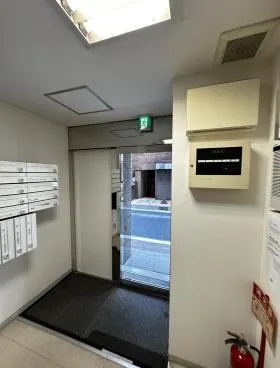 林ビルの外観