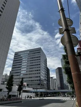 林ビルの外観